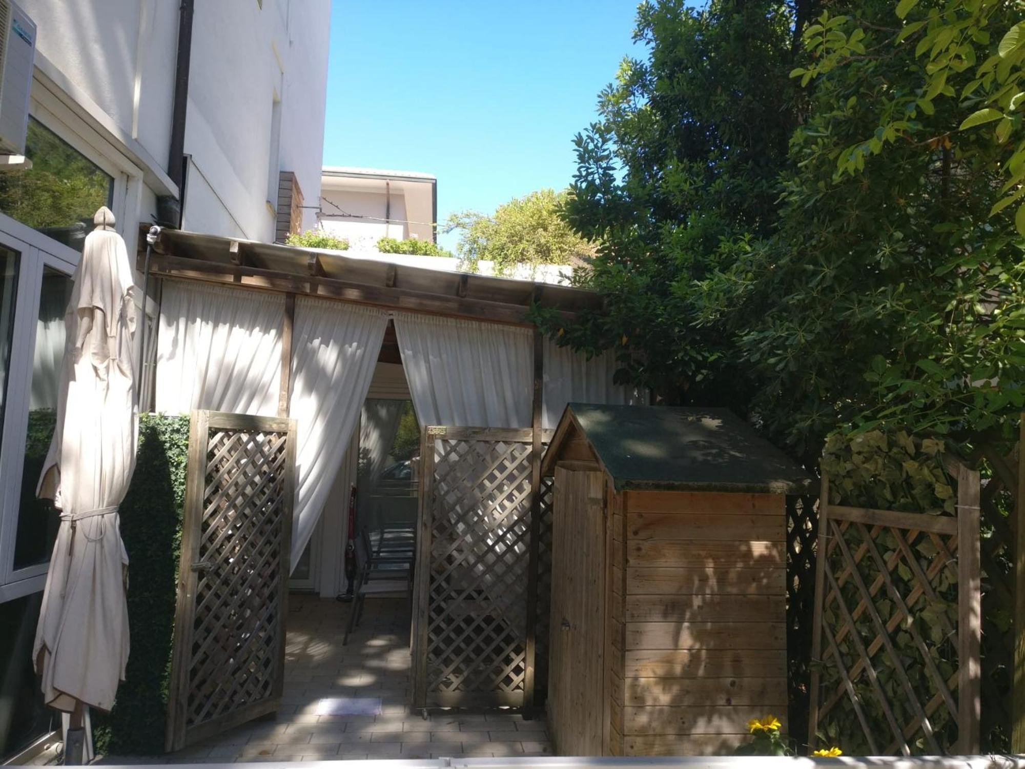 Hotel Eros Residence Cervia Bagian luar foto