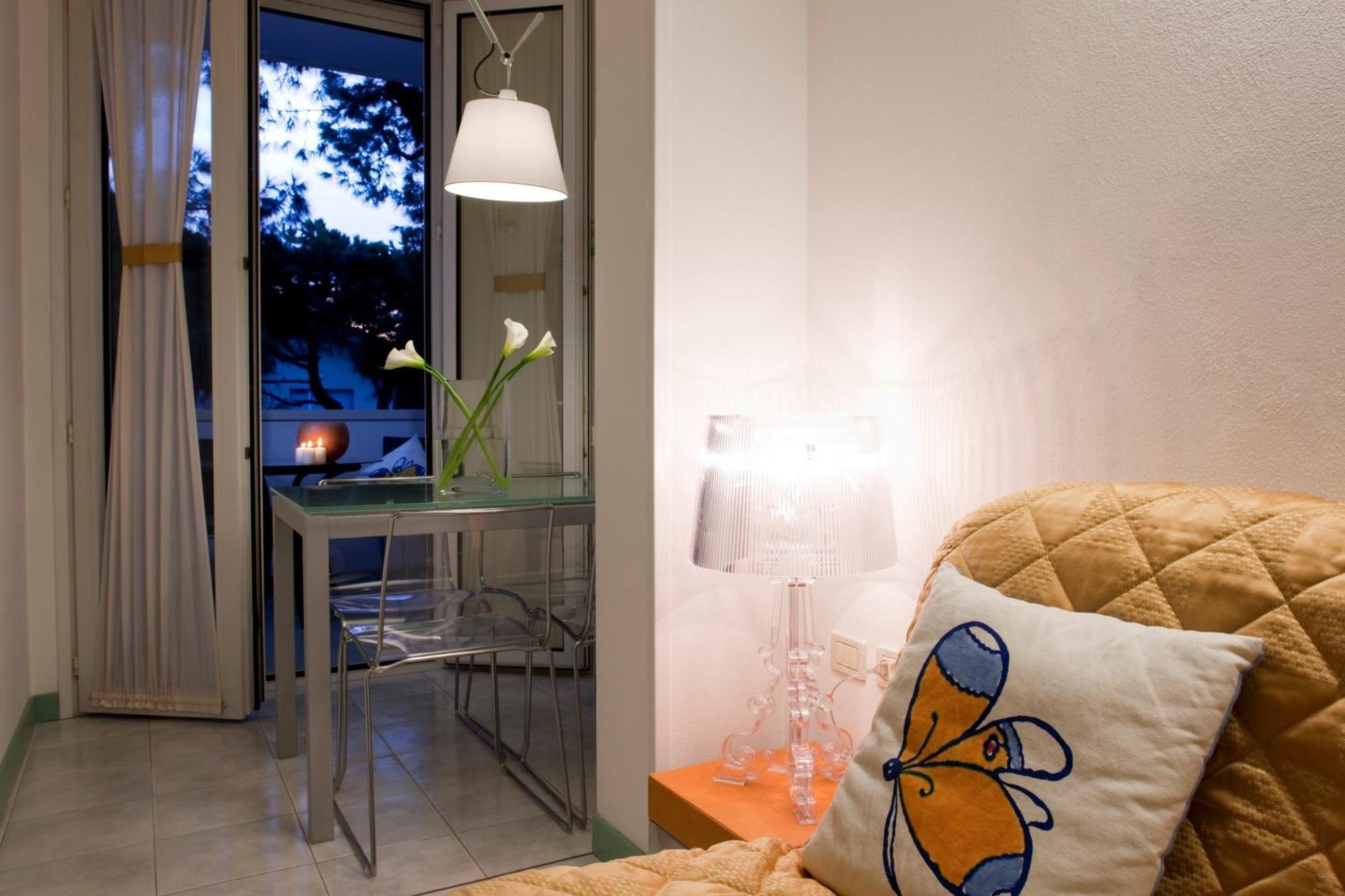 Hotel Eros Residence Cervia Bagian luar foto