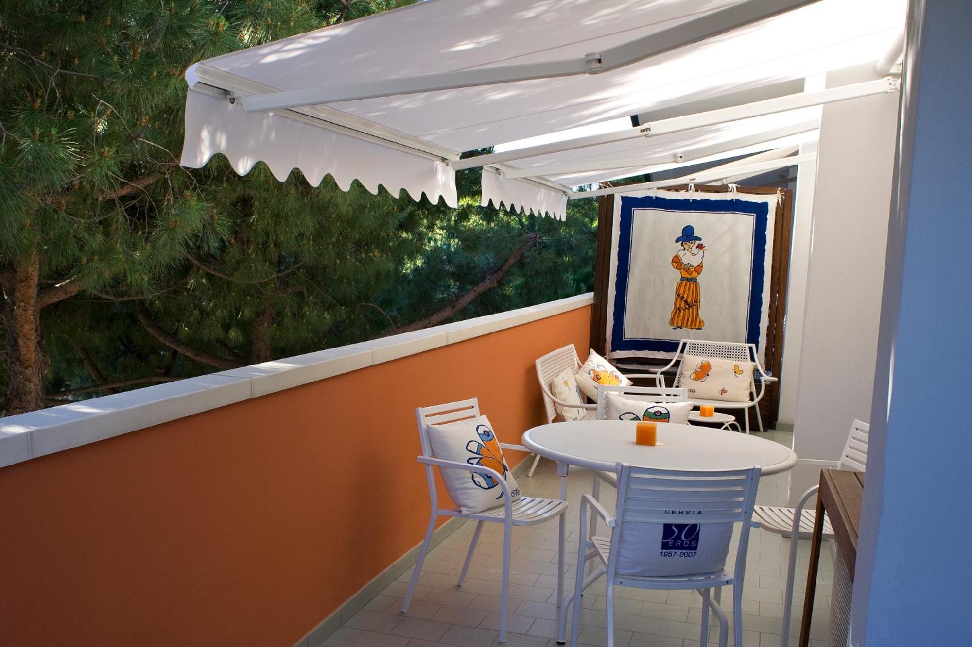 Hotel Eros Residence Cervia Bagian luar foto