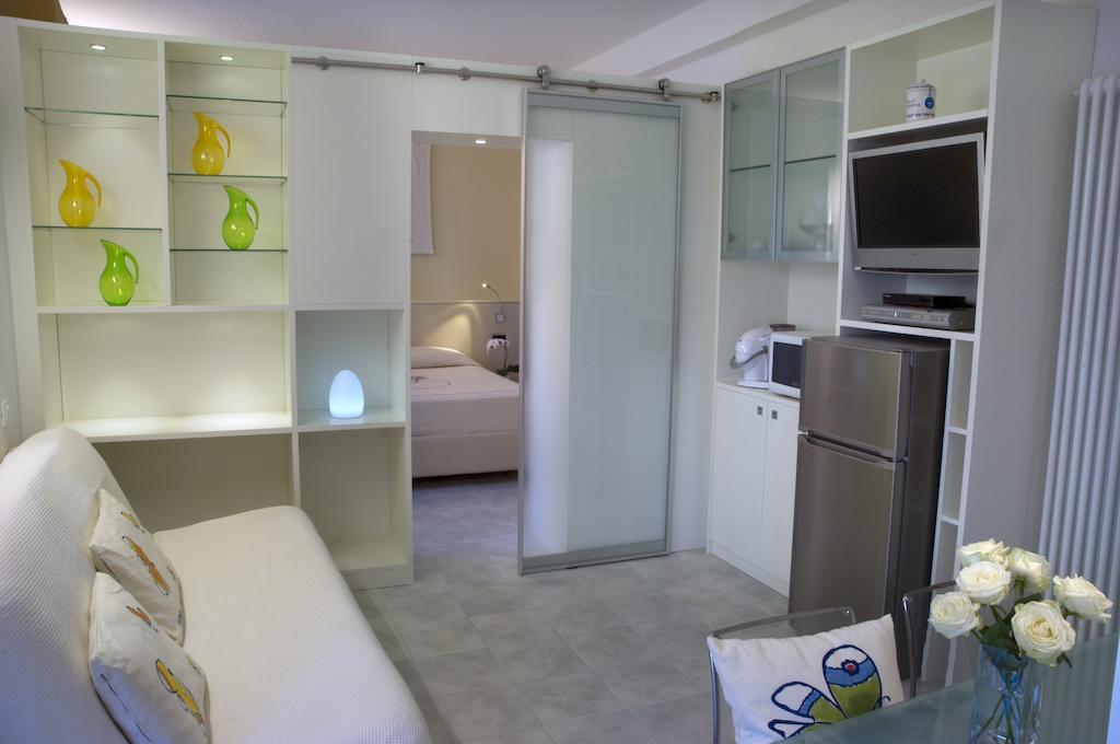 Hotel Eros Residence Cervia Bagian luar foto