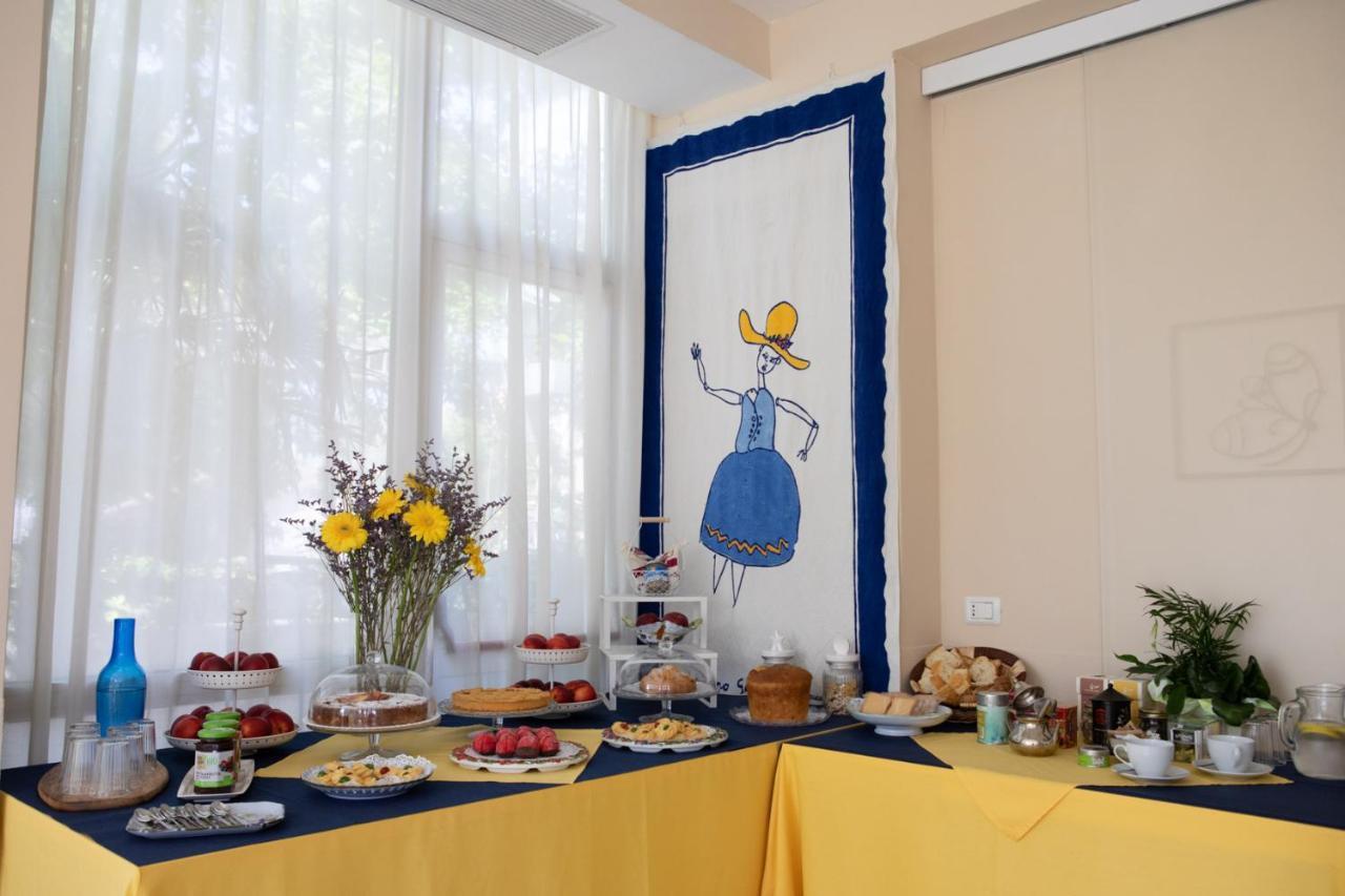 Hotel Eros Residence Cervia Bagian luar foto